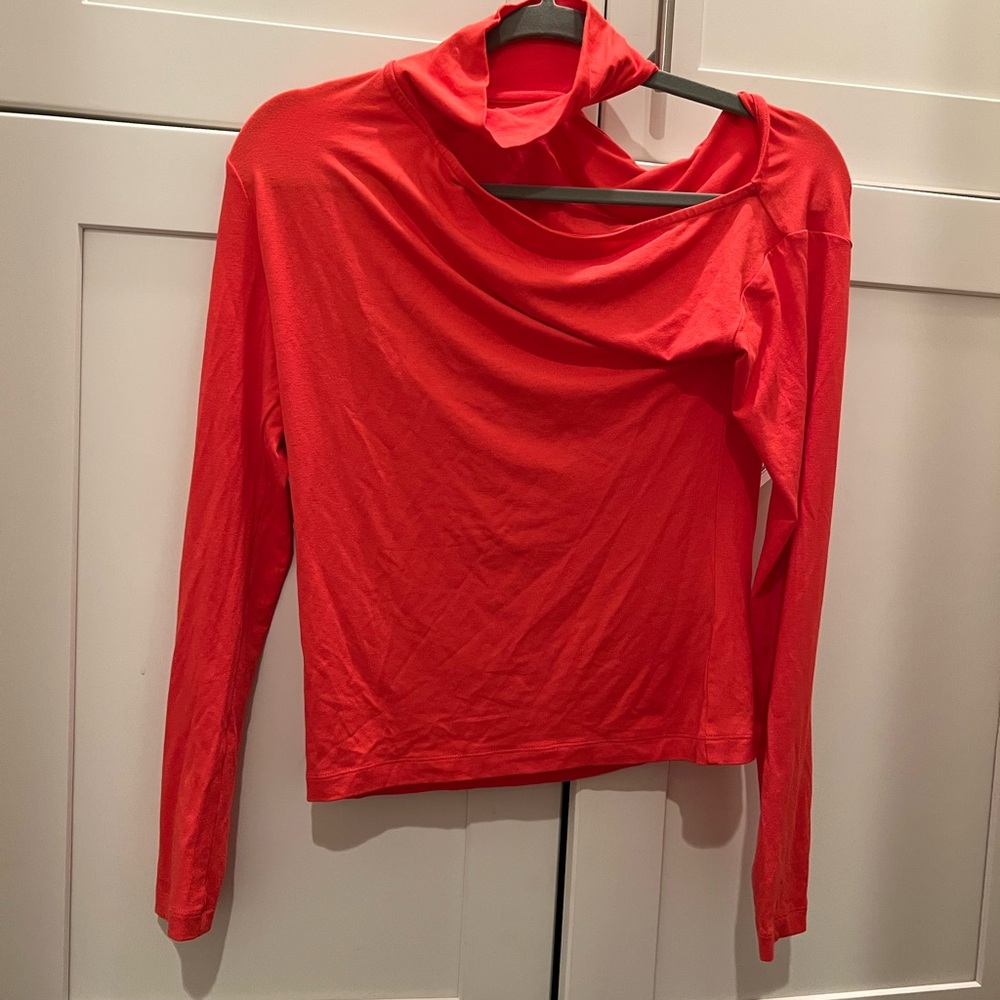 BNWT yoox cut out top in color bittersweet (orange)